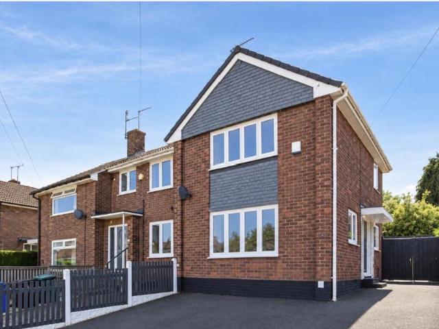 2 bedroom end of terrace house for sale