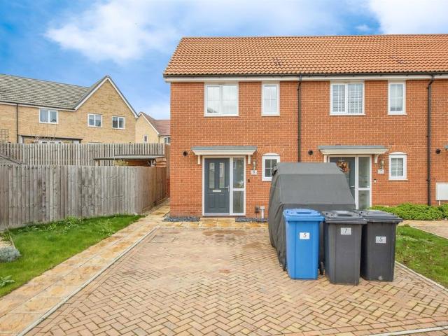 2 bedroom end of terrace house for sale