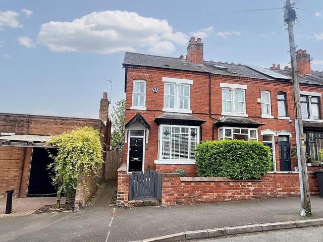 2 bedroom end of terrace house for sale