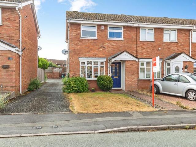 2 bedroom end of terrace house for sale