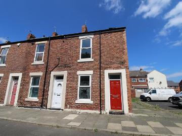 2 bedroom end of terrace house for sale