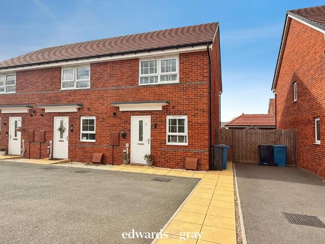 2 bedroom end of terrace house for sale