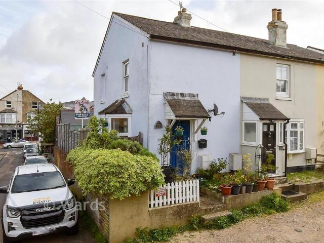 2 bedroom end of terrace house for sale