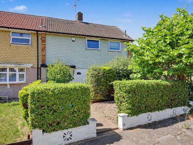 2 bedroom end of terrace house for sale
