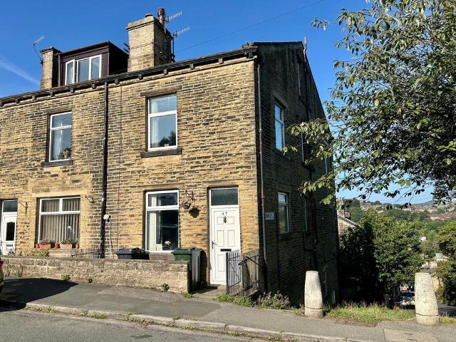 2 bedroom end of terrace house for sale