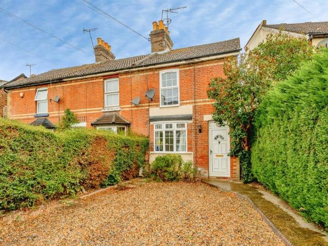 2 bedroom end of terrace house for sale