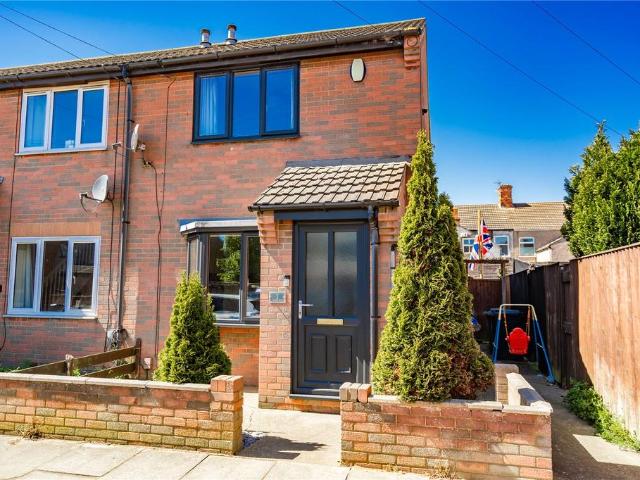2 bedroom end of terrace house for sale