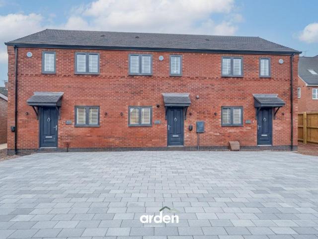 2 bedroom end of terrace house for sale
