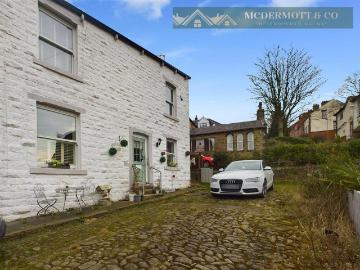 2 bedroom end of terrace house for sale