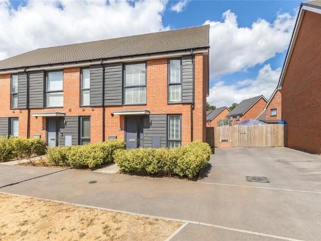 2 bedroom end of terrace house for sale