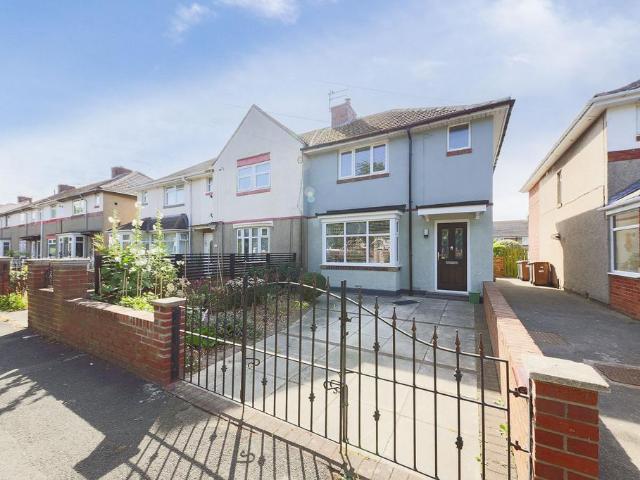 2 bedroom end of terrace house for sale
