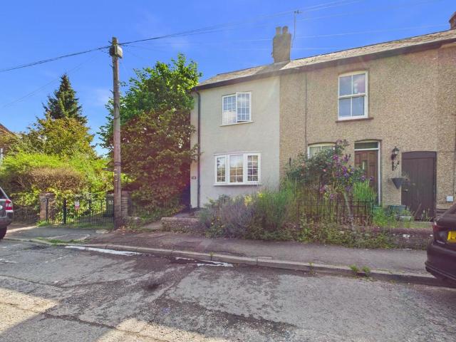 2 bedroom end of terrace house for sale