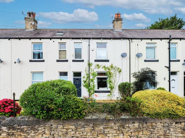 2 bedroom end of terrace house for sale