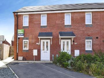2 bedroom end of terrace house for sale