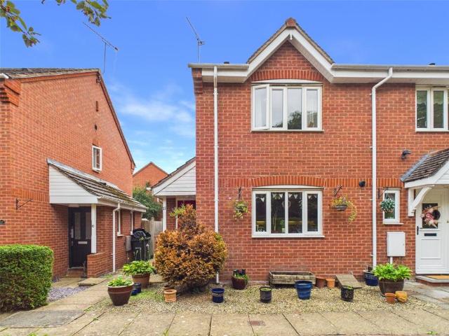 2 bedroom end of terrace house for sale