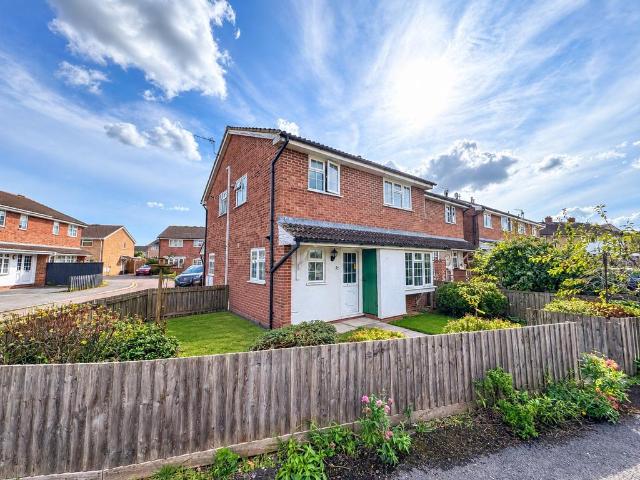 2 bedroom end of terrace house for sale