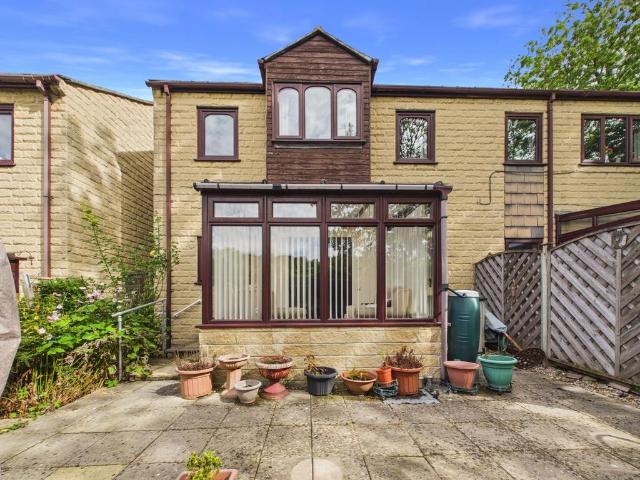 2 bedroom end of terrace house for sale