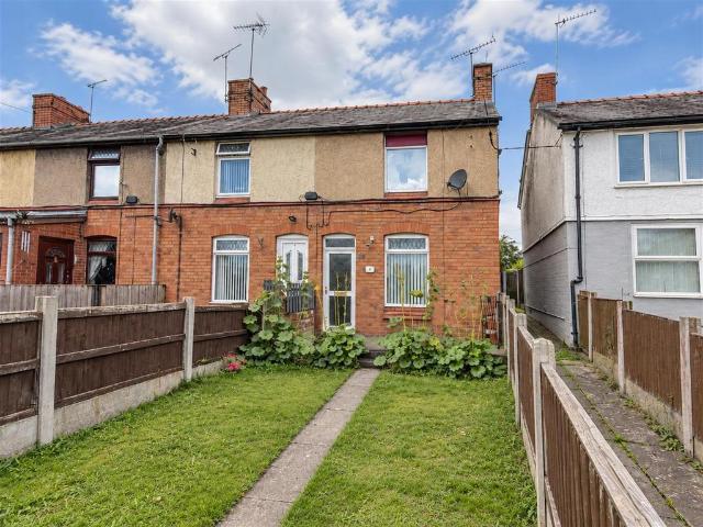 2 bedroom end of terrace house for sale