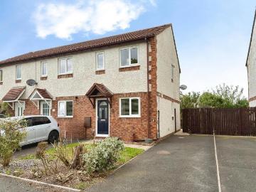 2 bedroom end of terrace house for sale