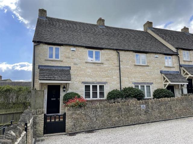 2 bedroom end of terrace house for sale