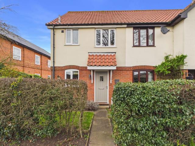 2 bedroom end of terrace house for sale