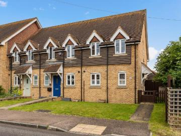 2 bedroom end of terrace house for sale