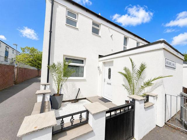 2 bedroom end of terrace house for sale