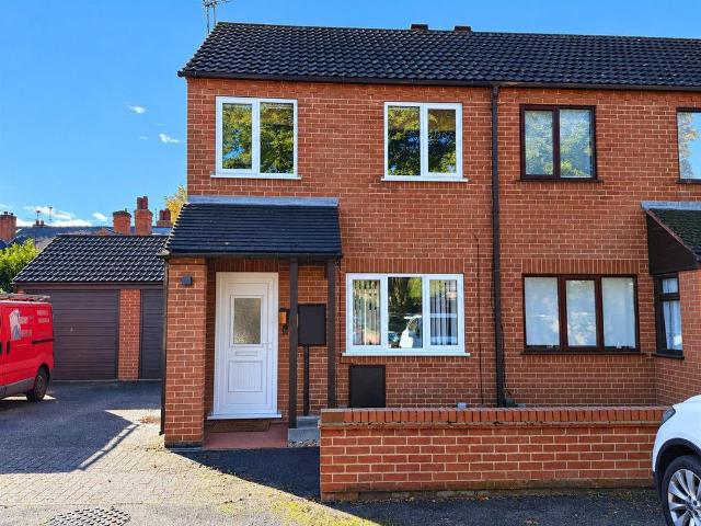 2 bedroom end of terrace house for sale