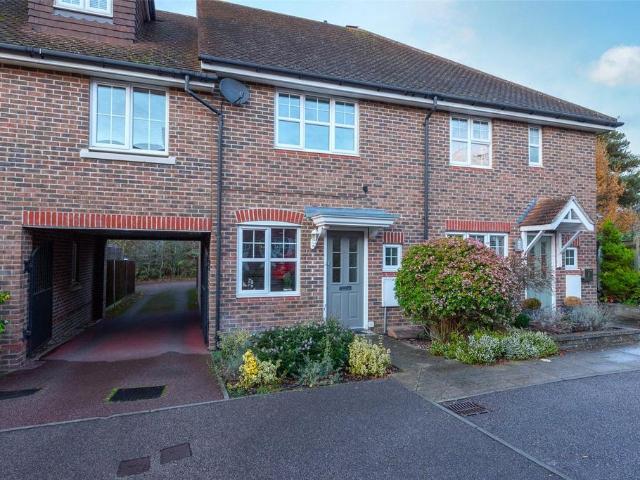 2 bedroom end of terrace house for sale