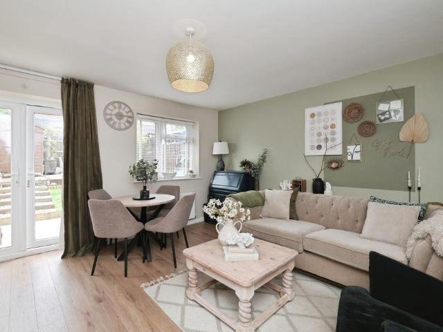 2 bedroom end of terrace house for sale