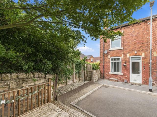 2 bedroom end of terrace house for sale