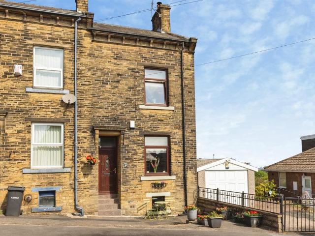 2 bedroom end of terrace house for sale