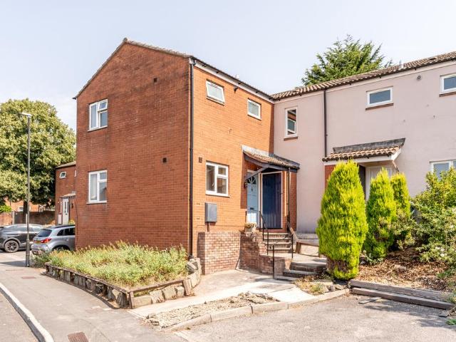 2 bedroom end of terrace house for sale