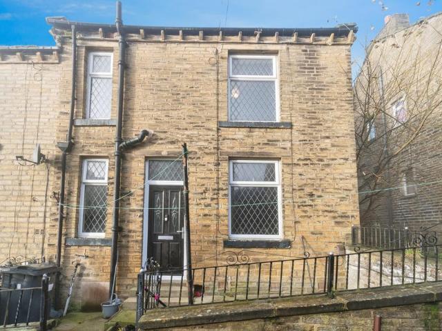 2 bedroom end of terrace house for sale