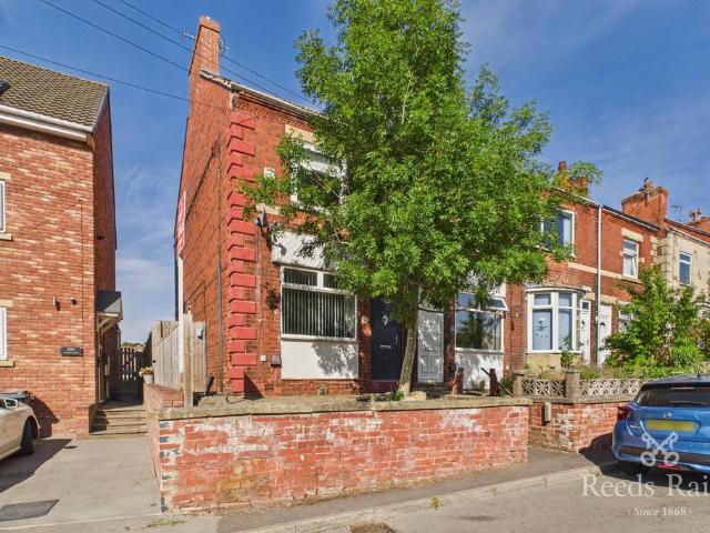2 bedroom end of terrace house for sale