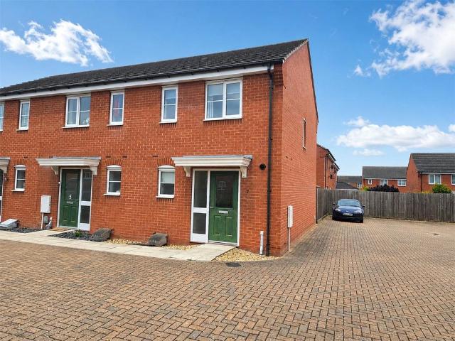 2 bedroom end of terrace house for sale
