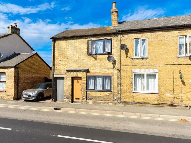 2 bedroom end of terrace house for sale