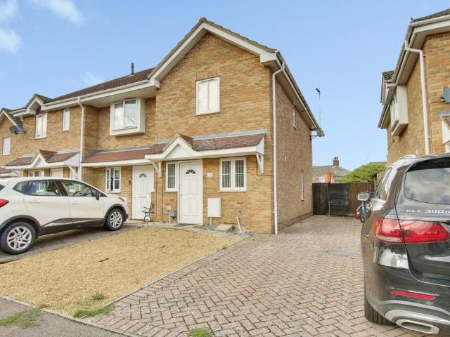 2 bedroom end of terrace house for sale