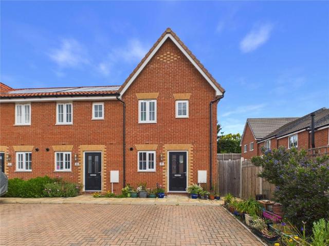 2 bedroom end of terrace house for sale