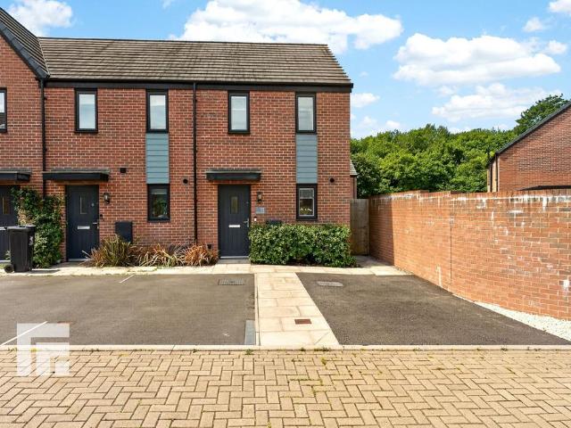 2 bedroom end of terrace house for sale