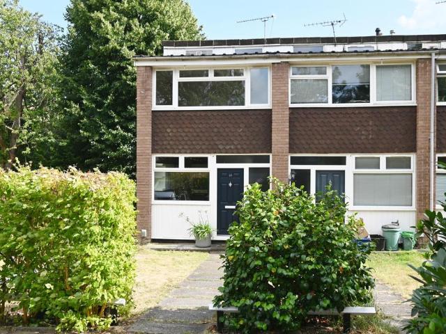 2 bedroom end of terrace house for sale