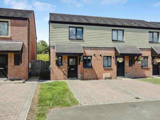 2 bedroom end of terrace house for sale