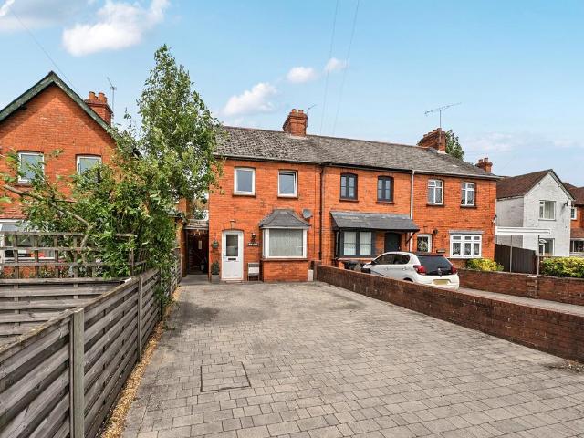 2 bedroom end of terrace house for sale