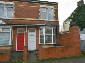 2 bedroom end of terrace house for sale