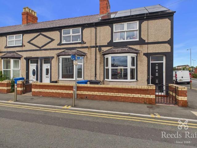 2 bedroom end of terrace house for sale