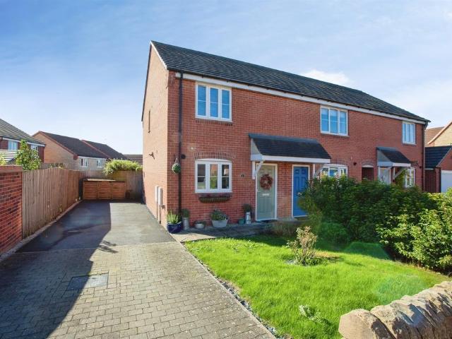 2 bedroom end of terrace house for sale