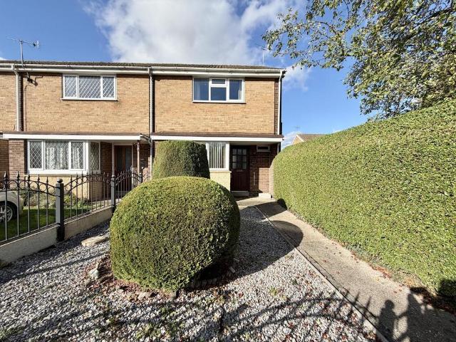 2 bedroom end of terrace house for sale