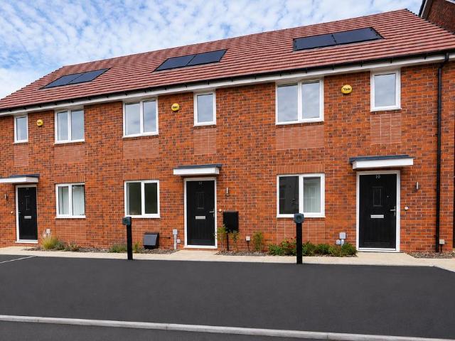 2 bedroom end of terrace house for sale