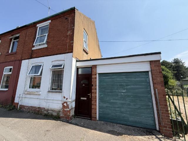 2 bedroom end of terrace house for sale