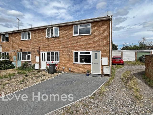 2 bedroom end of terrace house for sale